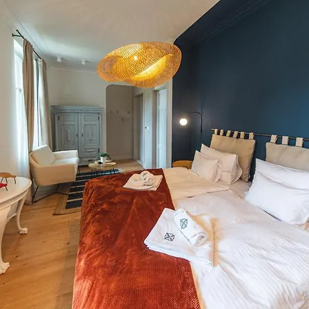 Chez Les Amis - Adults Only Pensionat Balatonszepezd