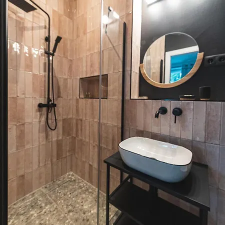 Pensionat Chez Les Amis - Adults Only 4*