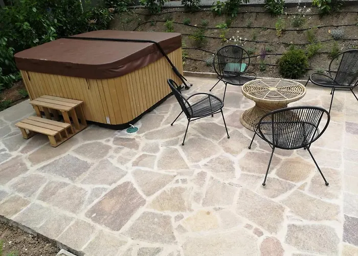 Affittacamere Chez Les Amis - Adults Only